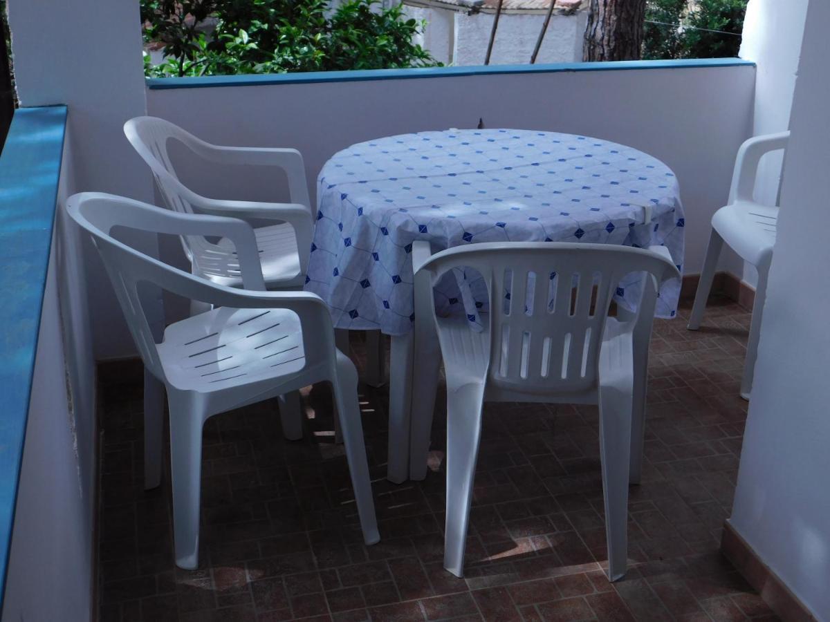 Summer Time Cala Liberotto Buitenkant foto